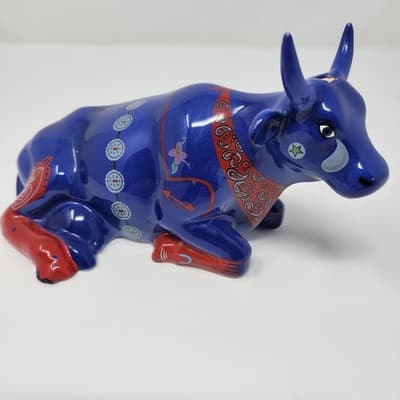 COWPARADE Cow Figurine Colorful Blue Bandana Star 2001 Folk Art Cute Collectible - Image 1