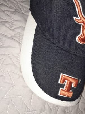 The Authentic University of Texas Longhorns Black & White Big T Hat Cap - Thumbnail 2