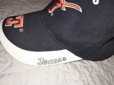 The Authentic University of Texas Longhorns Black & White Big T Hat Cap - Thumbnail 3