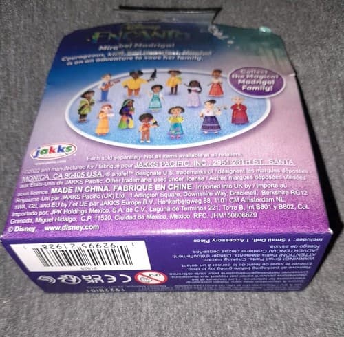 Disney ENCANTO Movie 3" Action Figure MIRABEL MADRIGAL w/ Accordion Jakks New - Thumbnail 4