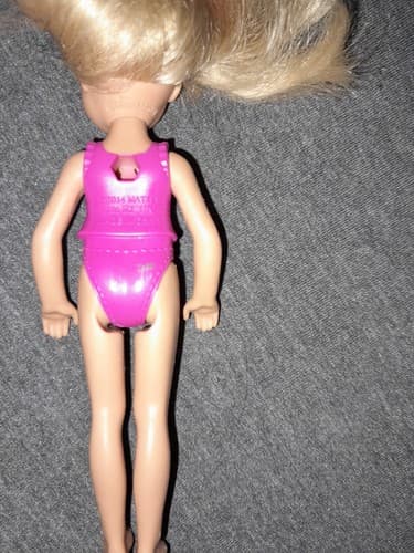 Chelsea Barbie Little Sister Pink Swimsuit 4" Doll 2014 Mattel - Thumbnail 4