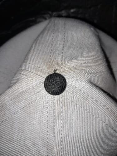 District black & gray hat p31 Fitness Cap - Thumbnail 8
