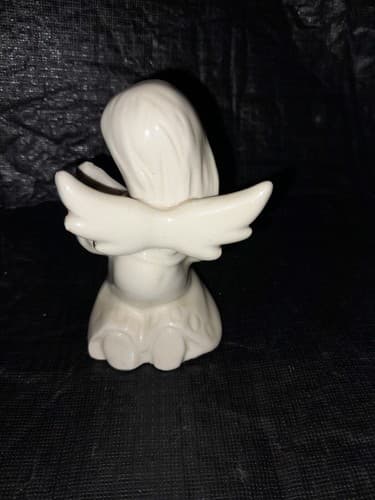 Vintage Japan Kneeing Angel Playing Lute Figurine 3.5 Inches - Thumbnail 5