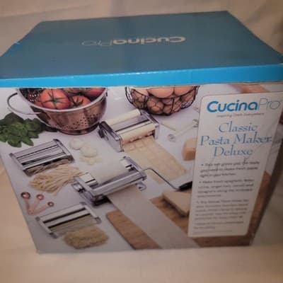 CucinaPro Classic Pasta Maker Deluxe 3 Attachments Spaghetti Ravioli - Thumbnail 4