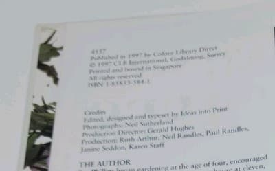 FLOWERING Shrubs & Trees Garden Guide Hardcover Sue Phillips & Neil Sutherland - Thumbnail 10