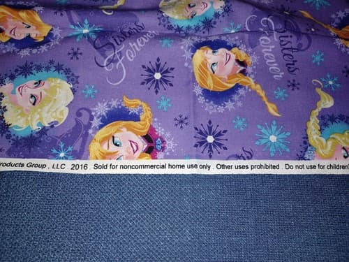 Frozen Sisters Forever Fat Quarter 18x21 Cotton Fabric Anna & Elsa New - Thumbnail 3