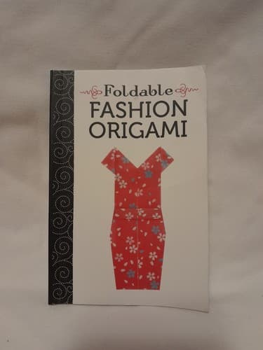Foldable Fashion Origami Pocket Booklet Illustrated Instruction Guide - Thumbnail 2