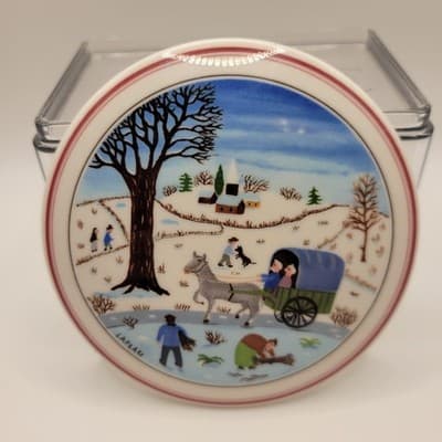 Villeroy & Boch Porcelai Replacement NAIF Christmas Scene Wagon Red Trim Laplau - Thumbnail 2
