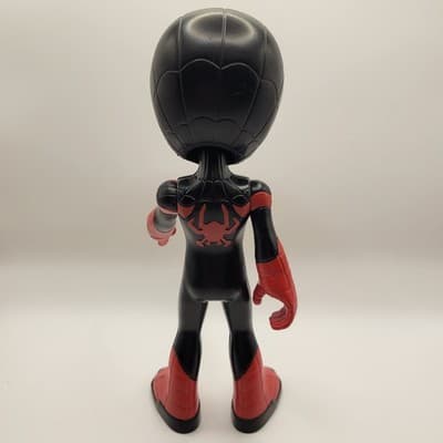 Marvel Miles Morales SpiderMan 9” Figure Hasbro 2021 Red Black #3988 Spider-Man - Thumbnail 4