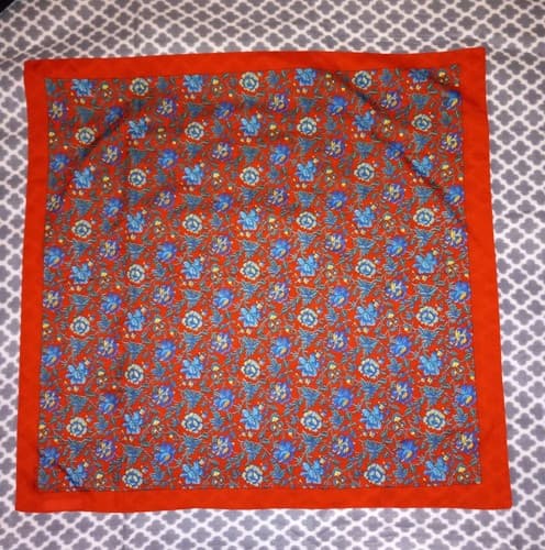 Axcess Ladie's 29" x 31" Scarf Made in Italy Red with Blue Flowers Beautiful - Image 1