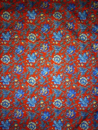 Axcess Ladie's 29" x 31" Scarf Made in Italy Red with Blue Flowers Beautiful - Thumbnail 3