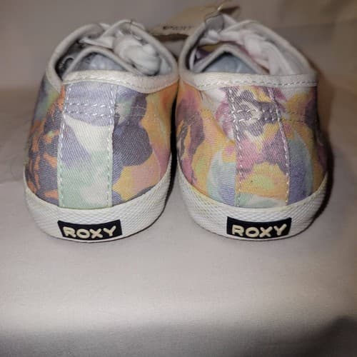 Roxy Santa Cruz Women’s 8.5 Canvas Floral Lace-Up Sneakers ARJS300156 - Thumbnail 3