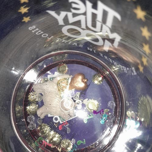 Vtg Annie 100 Yrs Howw Mfg Cup Mug W/Toys Trinket Bottom The Muny Live Theater - Thumbnail 6