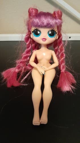 LOL Surprise OMG Series 2 Roller Chick Fashion Doll - Thumbnail 2