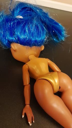 LOL Surprise OMG Lights ANGLES Fashion Doll & Miss Independent Blue Hair Set 2 - Thumbnail 12