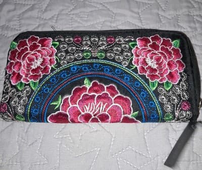 Cantata Embroidered Floral Clutch Wallet Large Zippered Wristlet NWT Boho Chic - Image 1