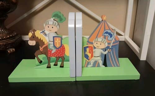 FANTASY FIELDS Knights Castle Bookends Kids Room Nursery Decor Wood Set - Thumbnail 2