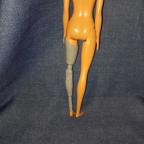 Barbie Mattel Doll 2015 Fashionista Brunette Prosthetic Leg Amputee - Thumbnail 8