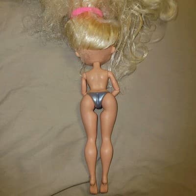 LOL Surprise OMG FLY GURL Fashion Doll Long Blonde Hair Brown Eyes - Thumbnail 4