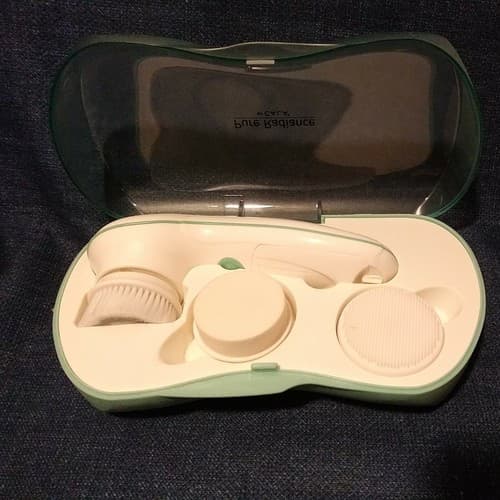Pure Radiance Sonic Facial Cleansing System by Cala 3 Attachments Storage case - Image 1