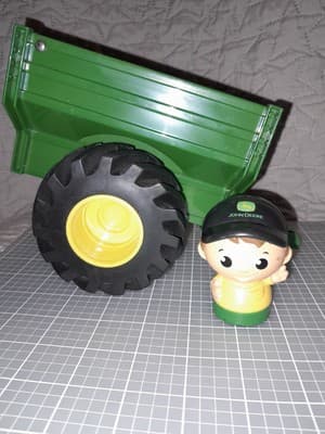John Deere TOMY Monster Tread Plastic Tractor w/ Wagon & Mega Bloks Buddies Fig. - Thumbnail 3