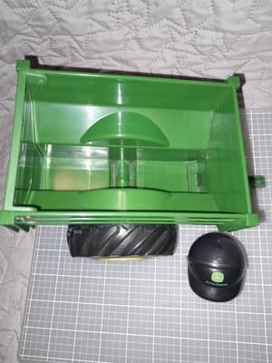John Deere TOMY Monster Tread Plastic Tractor w/ Wagon & Mega Bloks Buddies Fig. - Thumbnail 4