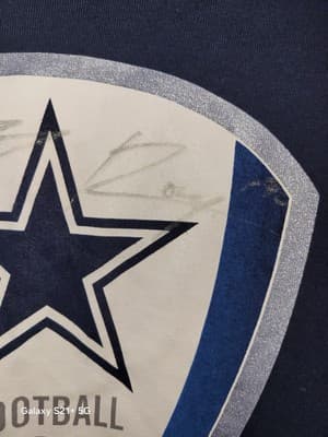Dallas Cowboys Football Academy HEB XL Blue T-Shirt w/ 2 Silver Autographs - Thumbnail 6