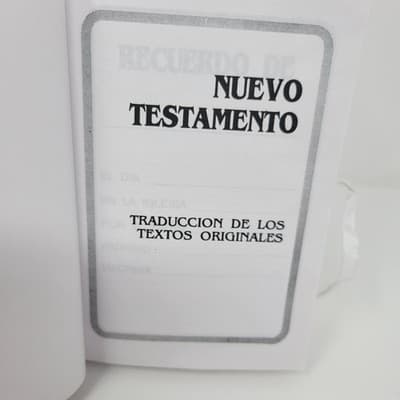 First Communion Keepsake Bible Spanish Nuevo Testamento White Silver Baptism - Thumbnail 9