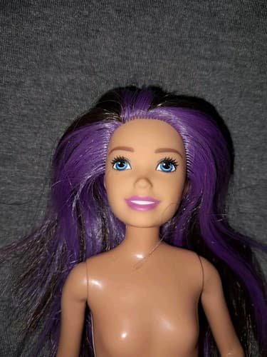 Barbie Skipper Babysitters Doll 2010 Brown Hair Purple Streaks Blue Eyes 10.5" - Image 1