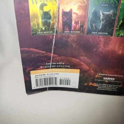 Warriors: A Starless Clan #2 Sky Paperback 2023 by Erin Hunter - Thumbnail 4