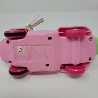 My Little Pony G3 Strawberry Swirl & Scootin Along Pink Vespa Scooter '04 Hasbro - Thumbnail 11