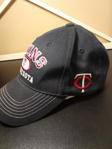 MINNESOTA TWINS Vintage Style Baseball Cap Hat Adjustable - Thumbnail 4