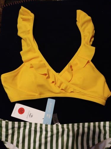 Bikini Swimsuit Size M Medium Stripped Bottom With Yellow Ruffled Top New Cupshe - Image 1