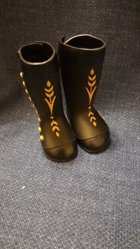 Disney's Frozen 2 Queen Anna 14 inch toddler Doll Replacement boots only - Image 1