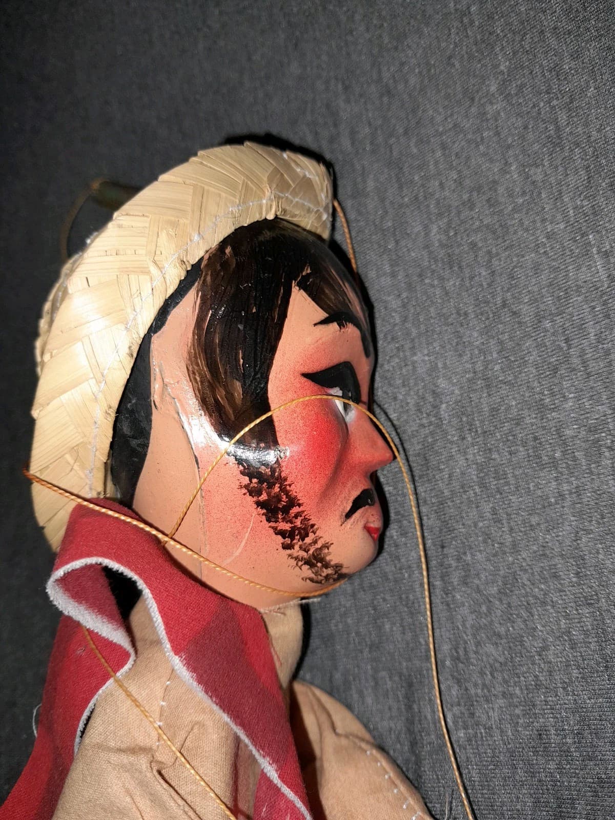 Vintage 13" Folk Art Mexican Marionette String Puppet w/ Straw Hat - Thumbnail 3