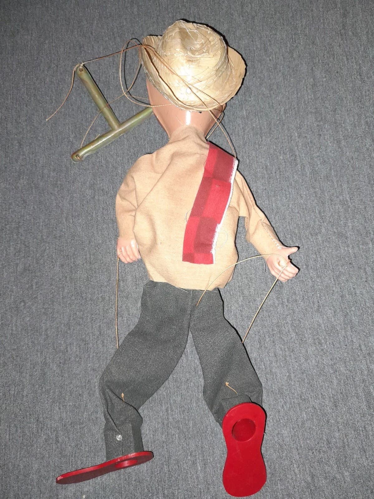 Vintage 13" Folk Art Mexican Marionette String Puppet w/ Straw Hat - Thumbnail 4