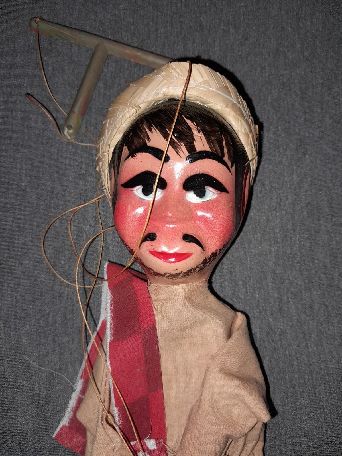 Vintage 13" Folk Art Mexican Marionette String Puppet w/ Straw Hat - Thumbnail 2