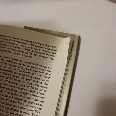 A Cab at the Door & Midnight Oil by V. S. Pritchett Modern Library 1994 HC - Thumbnail 11