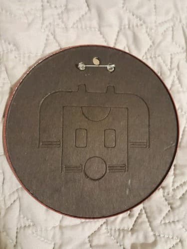 DC Comics Harley Quinn Bombshell Image 6 Inch Button with an Easel Back - Thumbnail 2
