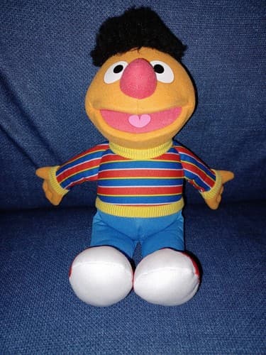 Hasbro 2010 Sesame Street Ernie 10” Plush Doll Soft Toy Vintage Classic - Image 1