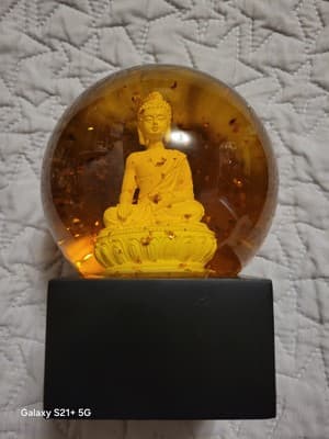BUDDHA Meditation Snow Globe Gold Flakes Amber Glass Zen Decor 6.5in - Thumbnail 3