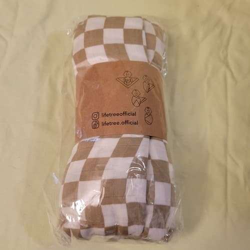 LifeTree Muslin Swaddle Blanket Beige Gingham 47"x47" Bamboo Cotton Baby Wrap - Thumbnail 2