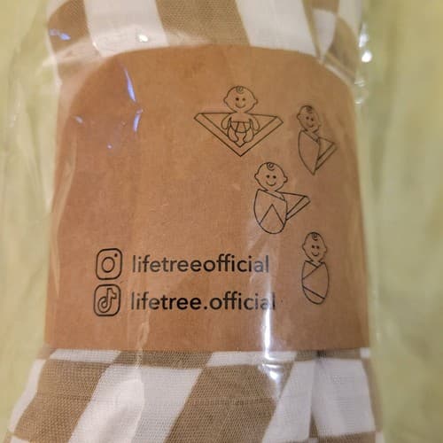 LifeTree Muslin Swaddle Blanket Beige Gingham 47"x47" Bamboo Cotton Baby Wrap - Thumbnail 3