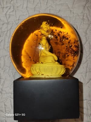 BUDDHA Meditation Snow Globe Gold Flakes Amber Glass Zen Decor 6.5in - Thumbnail 5