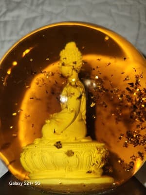 BUDDHA Meditation Snow Globe Gold Flakes Amber Glass Zen Decor 6.5in - Thumbnail 9