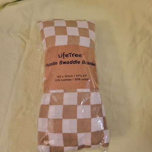LifeTree Muslin Swaddle Blanket Beige Gingham 47"x47" Bamboo Cotton Baby Wrap - Thumbnail 5