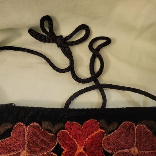 Handmade Guatemala Velvet Crossbody Bag Purse Embroidered Floral Black 7.5"x6" - Thumbnail 4