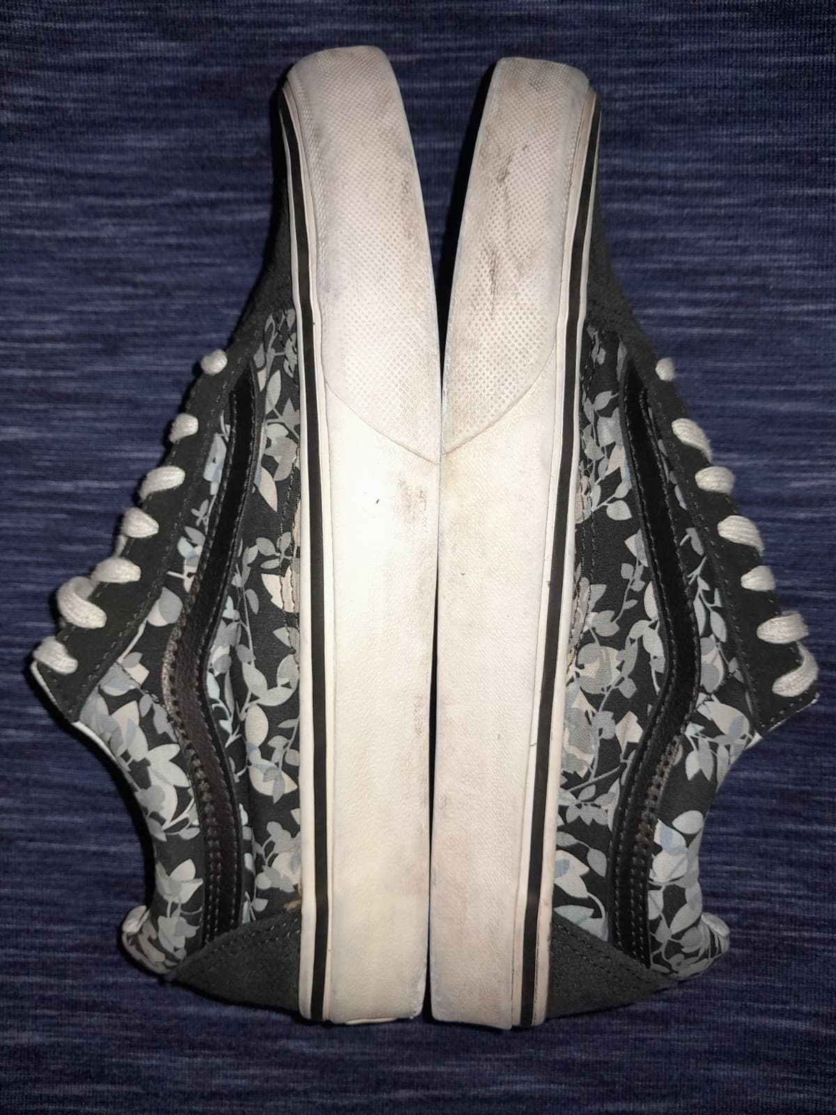 Vans Old Skool Reverse Floral Black & White Women's Size 7 M5.5 614992 - Thumbnail 5