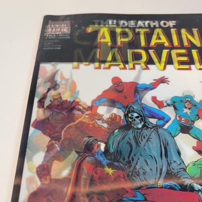 Thor #700 Lenticular Variant Death of Captain Marvel Homage Marvel 2017 - Thumbnail 9