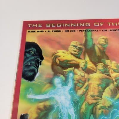 Thor #700 Lenticular Variant Death of Captain Marvel Homage Marvel 2017 - Thumbnail 14